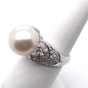 South Sea Pearl and Diamond Ring in 18KWG
