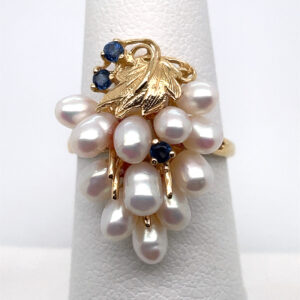 Grape Bunch Pearl Ring With Sapphires and Leaves in 14KYG