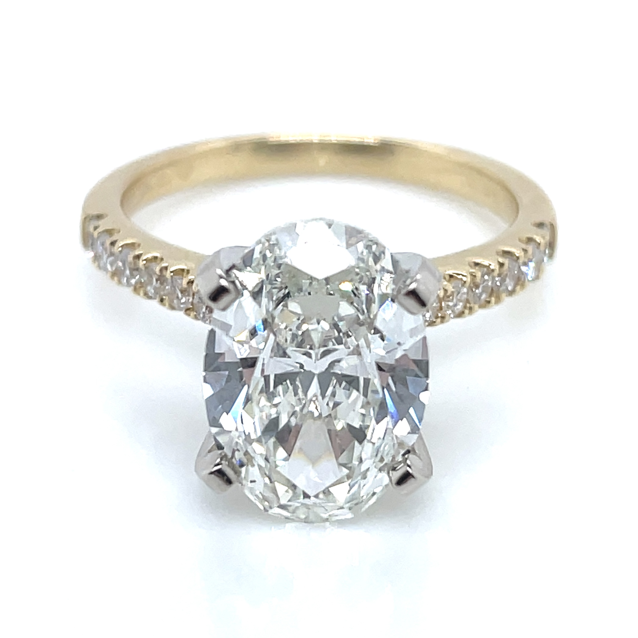 1.5 carat rectangle diamond ring